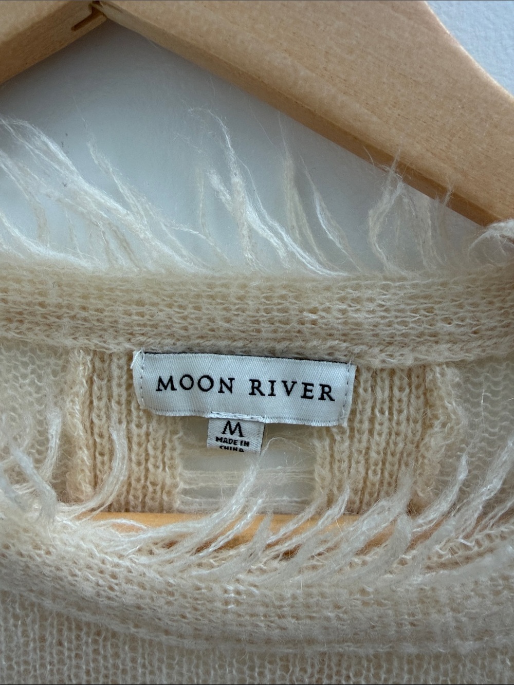 Moon River Cream Frayed-Trim Lightweight Crewneck Sweater - Picture 2 of 2
